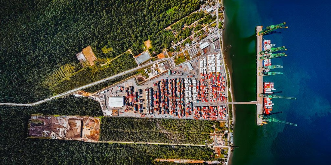 Porto Itapoá anuncia dois novos serviços de navegação em seu portfólio