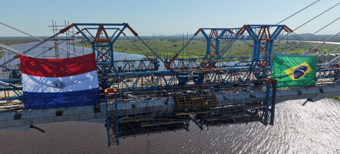 Ponte Bioceânica entre Paraguai e Brasil.