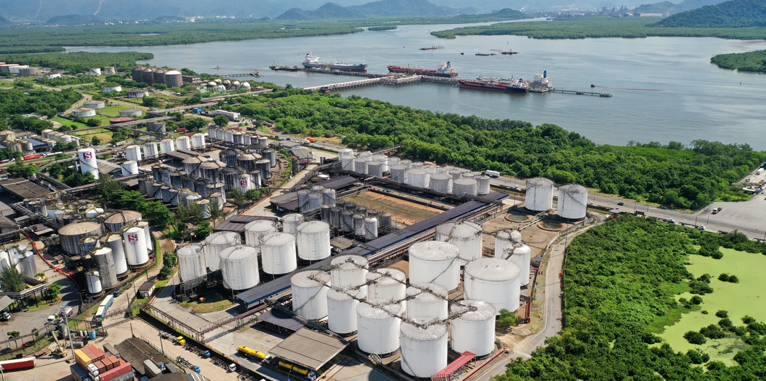  Consortium Invests in New Berths to Expand Liquid Bulk Handling at the Port of Santos